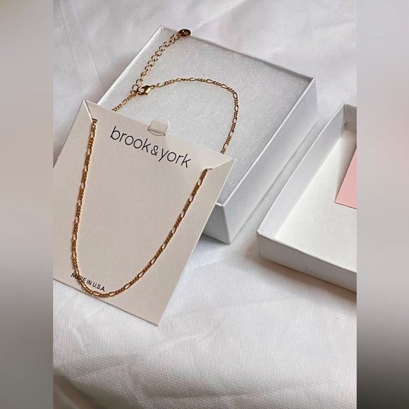 NWT Brook & York Necklace golden chain - Picture 1 of 4